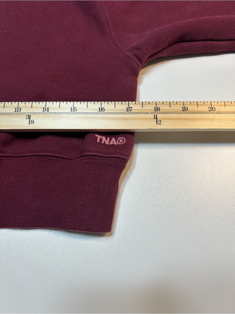 Aritzia Tna Cozy Fleece Perfect Cropped 1/4 Zip Sweatshirt Burgundy Maroon - Picture 5 of 6